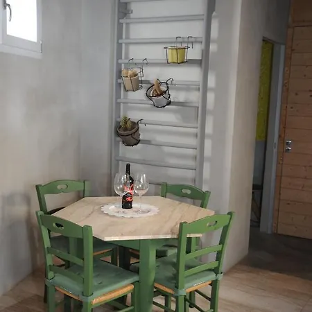 Stonehome Santa Lucia